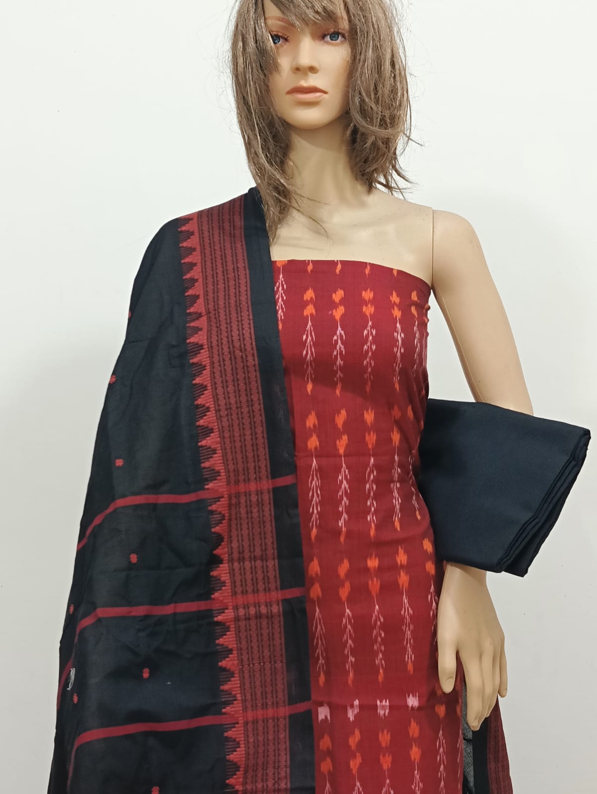 Elegant Blue Ikat Print Jayanti Cotton Suit Set
