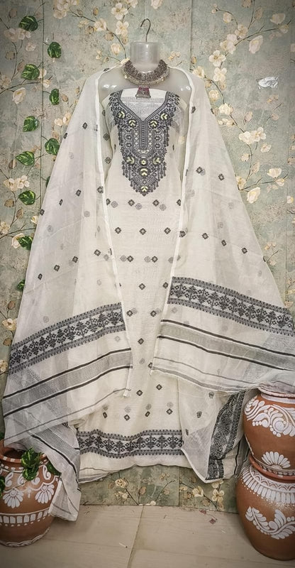 Off-White & Black Embroidered Sleeveless Kurta Set with Dupatta
