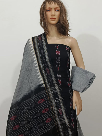 Lucy Collection – Bold Contrast Sarees & Suits with Vibrant Drapes